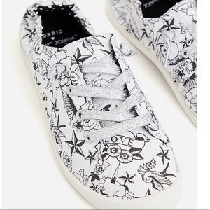 Torrid | Betsey Johnson Tattoo Ruched Sneakers WW